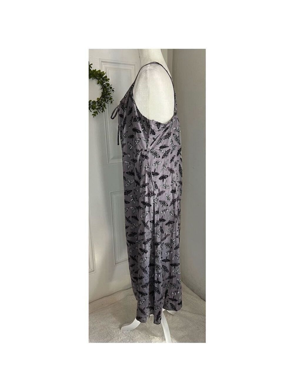 Moths Allover Print Midi Dress Plus Size 1 - Picture 4 of 8